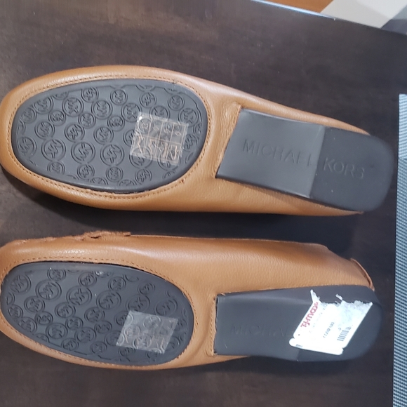 Michael Michael Kors slip on shoes - Picture 4 of 4